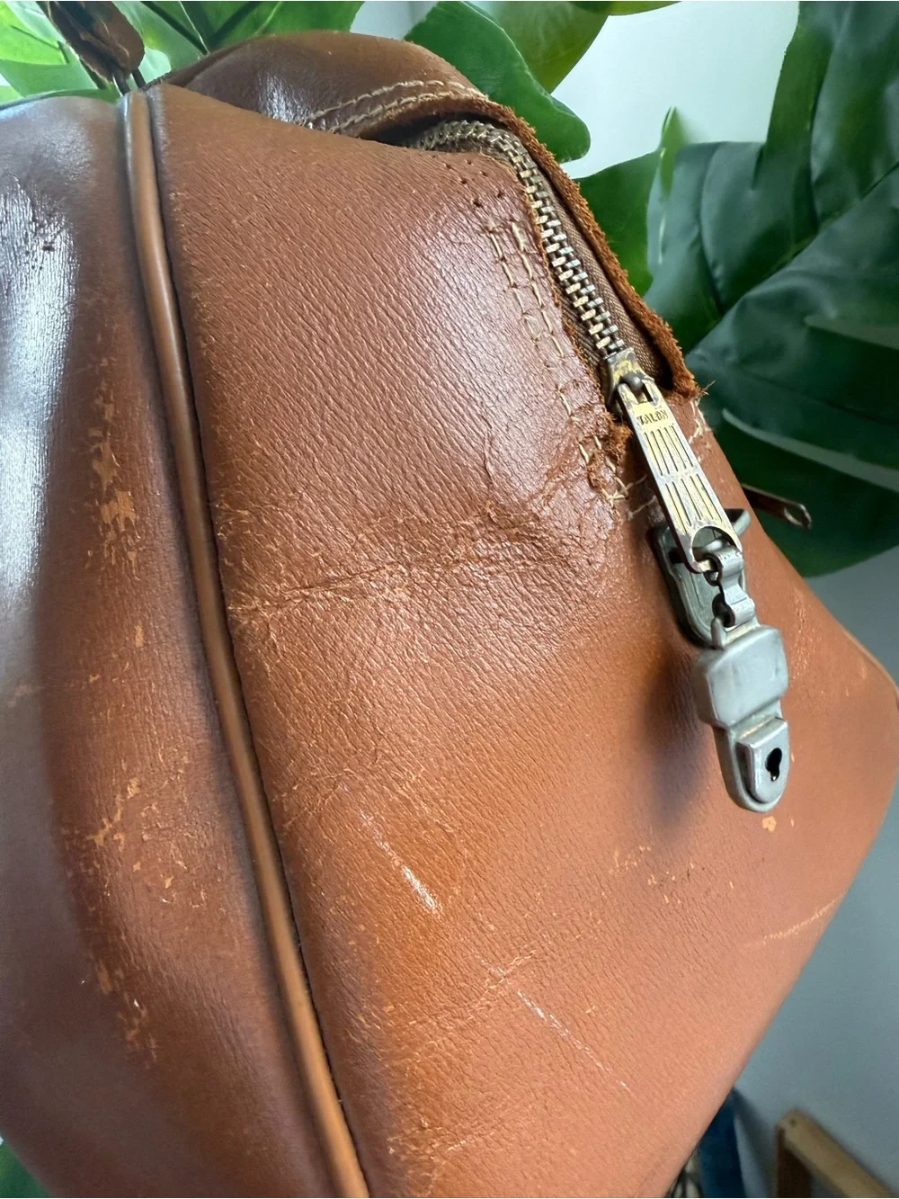 Classic Leather Travel Duffel Bag - Brown